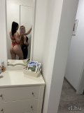 KittyLola vidéki masszőz